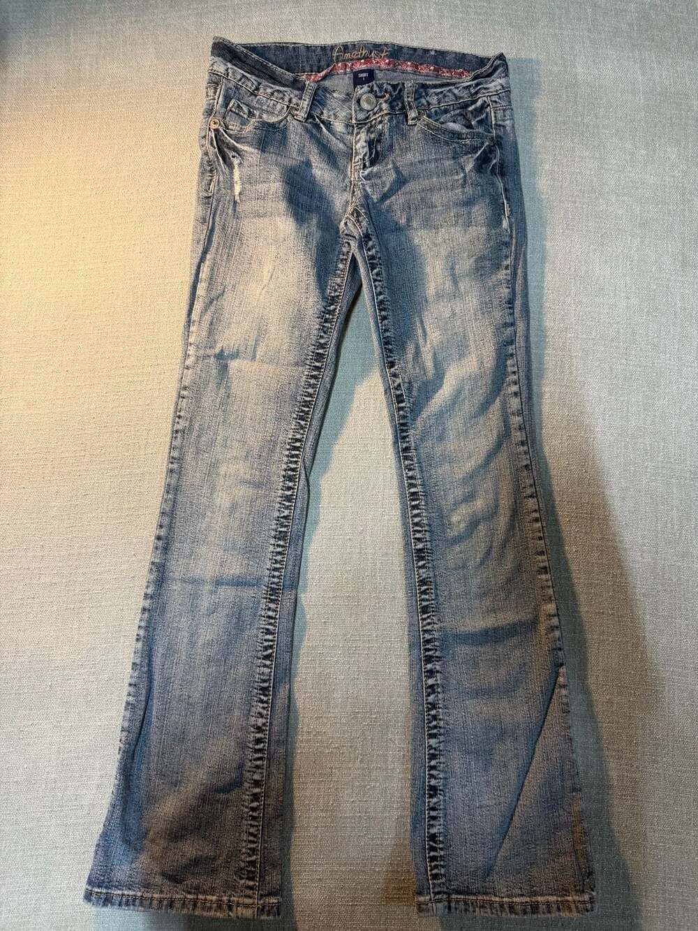 Amethyst Jeans Women's Low Rise Bootcut Distressed Denim Size 1 Short